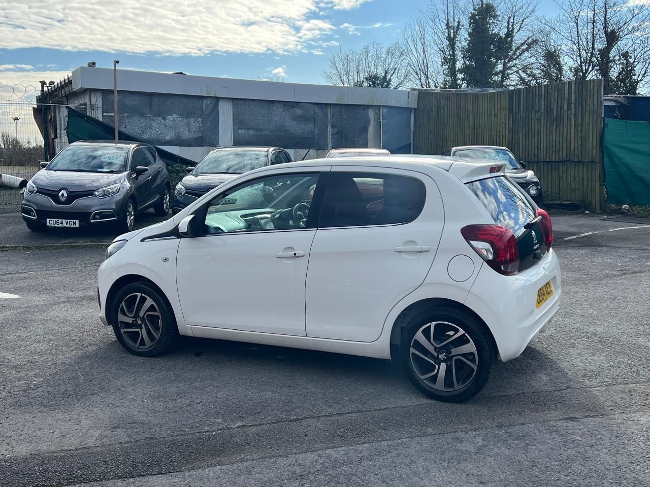 Used Peugeot 108 2014 for sale - 77832027: Photo 6