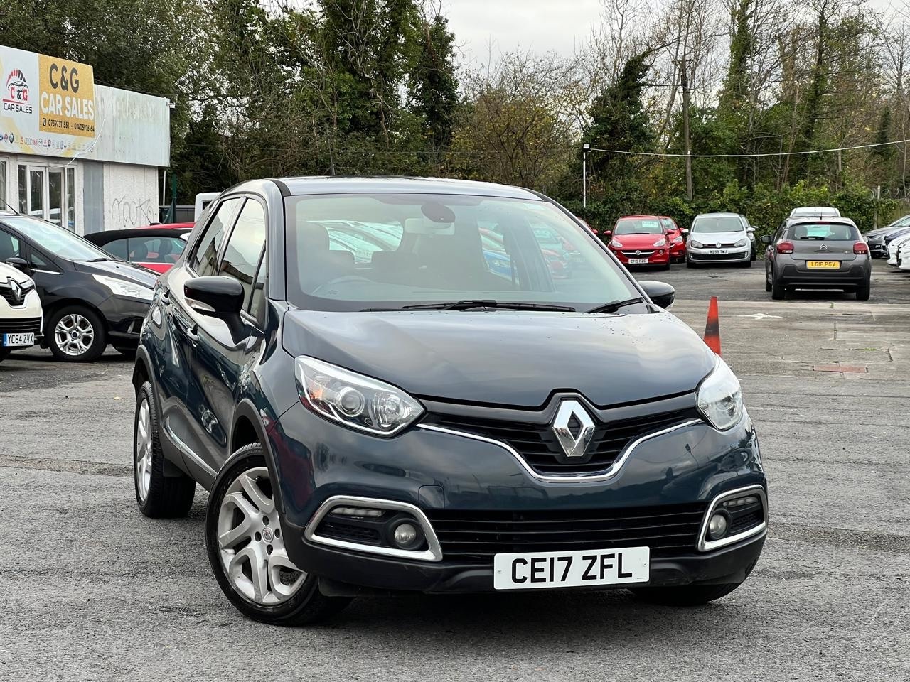 Used Renault Captur 2017 for sale - 76599969: Photo 1