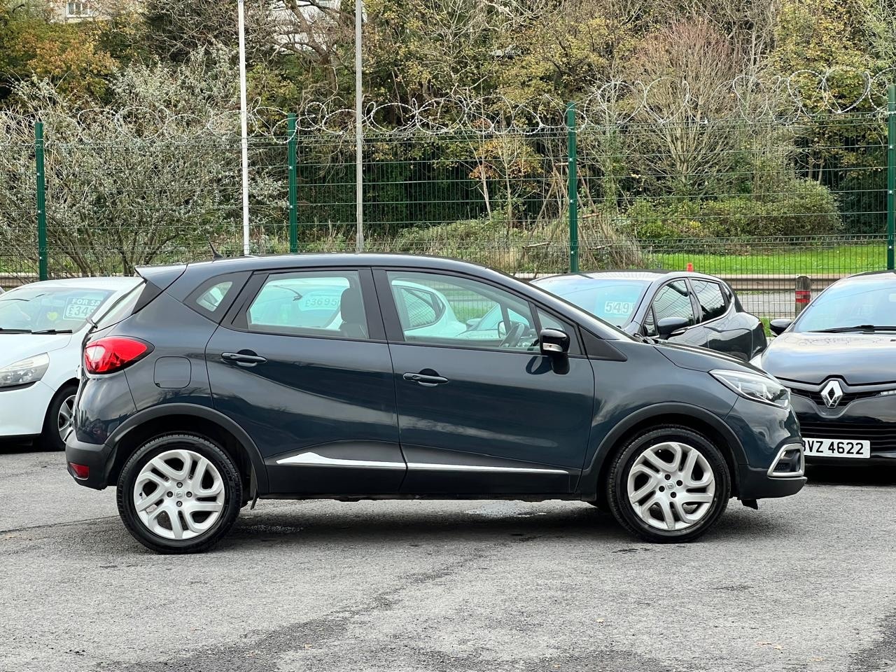 Used Renault Captur 2017 for sale - 76599969: Photo 4
