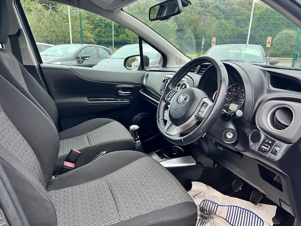 Used Toyota Yaris 2014 for sale - 76012053: Photo 13