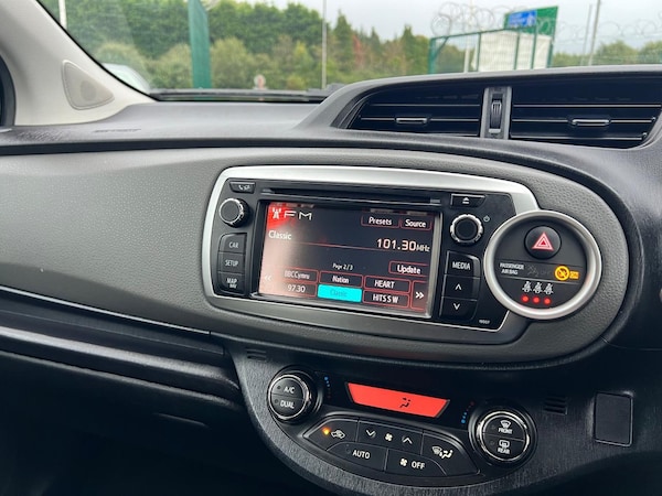 Used Toyota Yaris 2014 for sale - 76012053: Photo 17