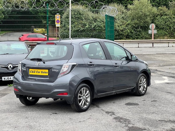 Used Toyota Yaris 2014 for sale - 76012053: Photo 6