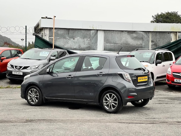 Used Toyota Yaris 2014 for sale - 76012053: Photo 9
