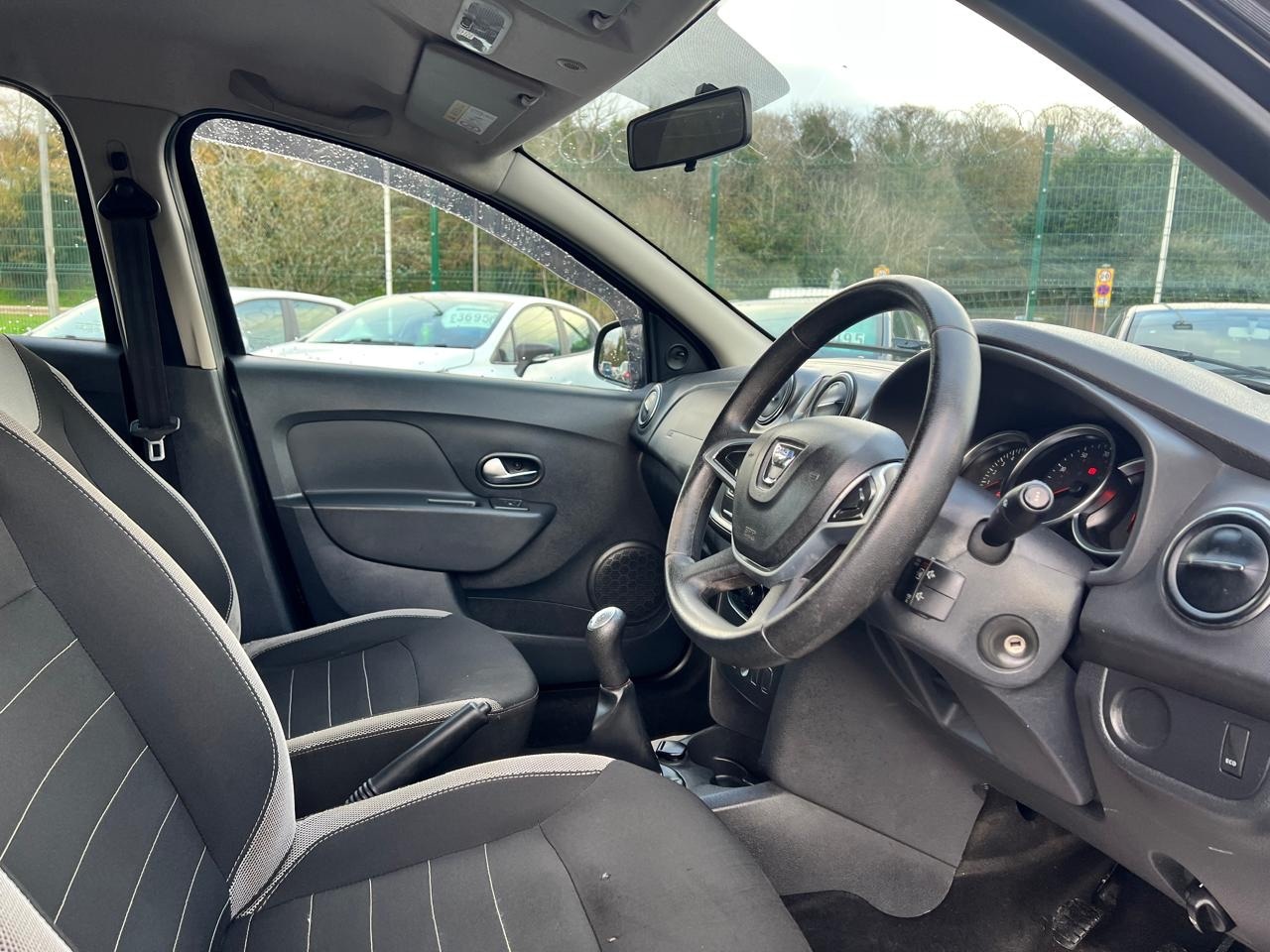 Used Dacia Sandero Stepway 2017 for sale - 76693139: Photo 14