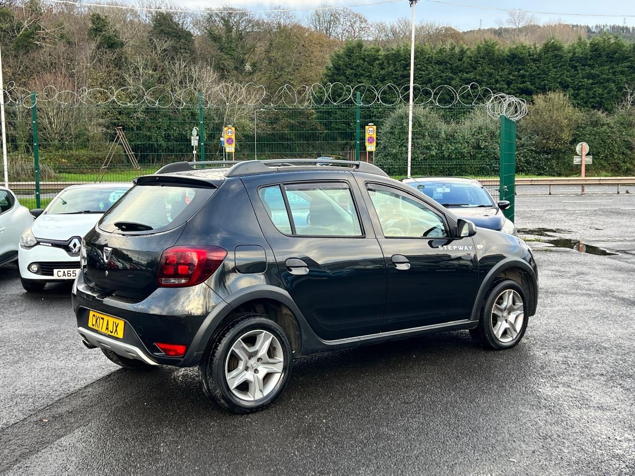 Used Dacia Sandero Stepway 2017 for sale - 76693139: Photo 7