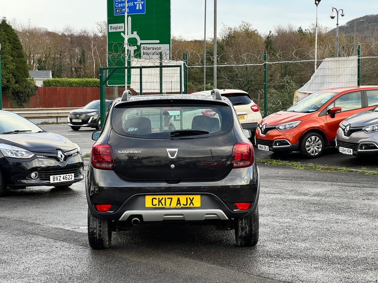 Used Dacia Sandero Stepway 2017 for sale - 76693139: Photo 9