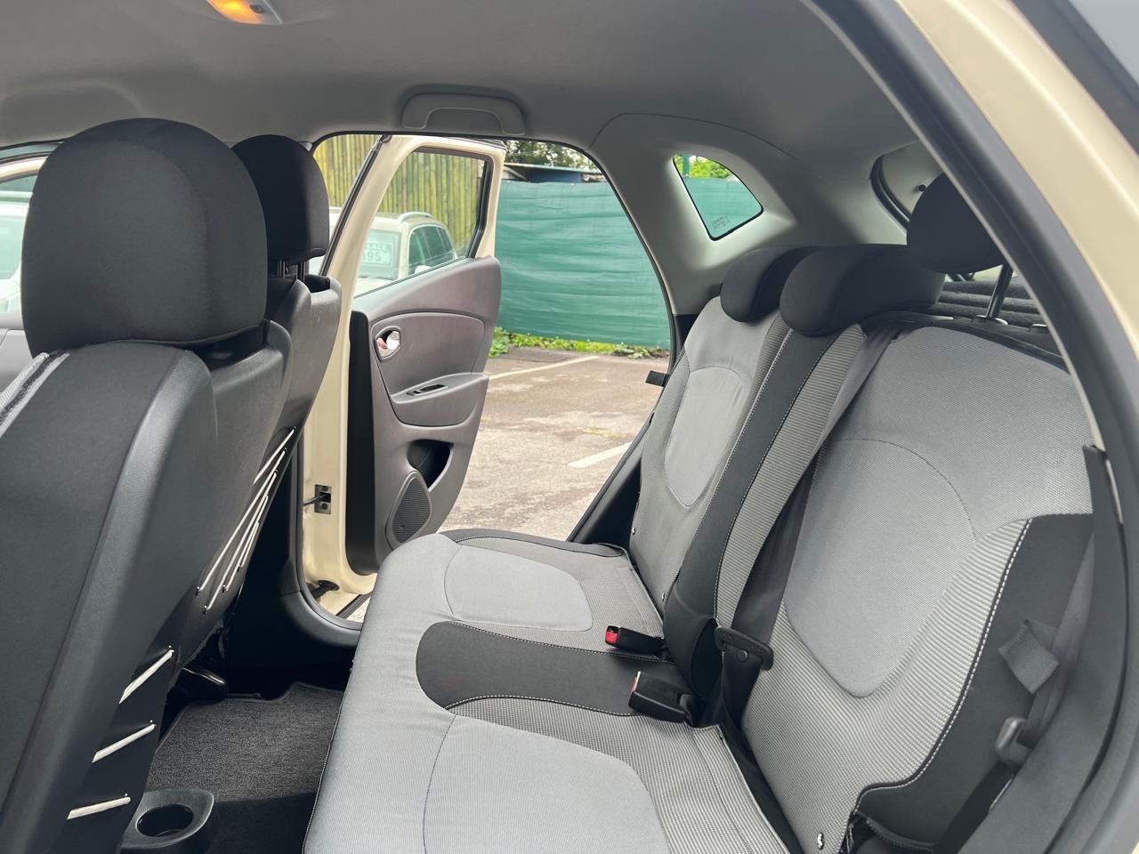 Used Renault Captur 2017 for sale - 77832071: Photo 17