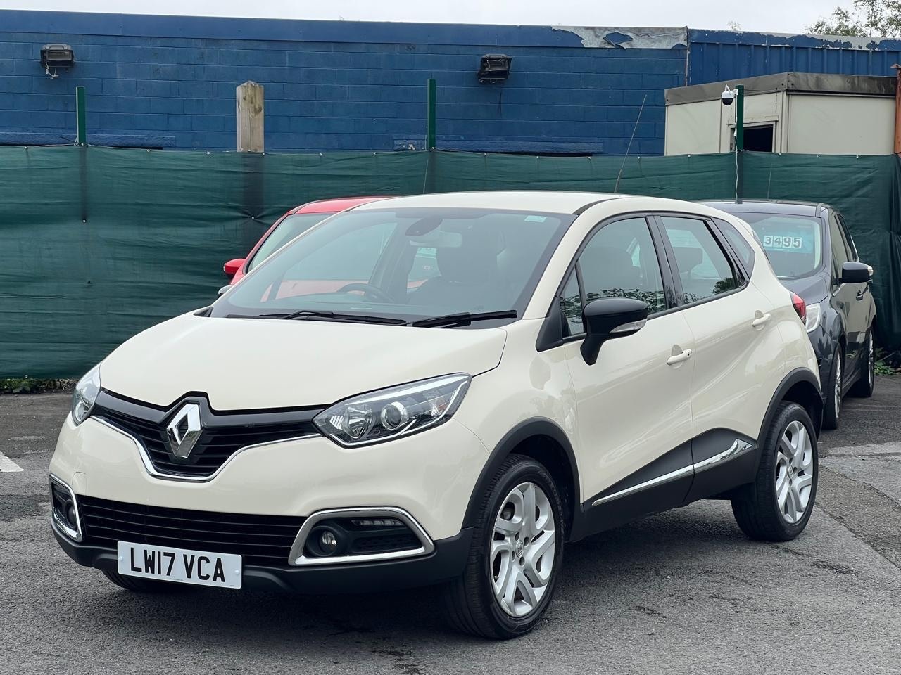 Used Renault Captur 2017 for sale - 77832071: Photo 19