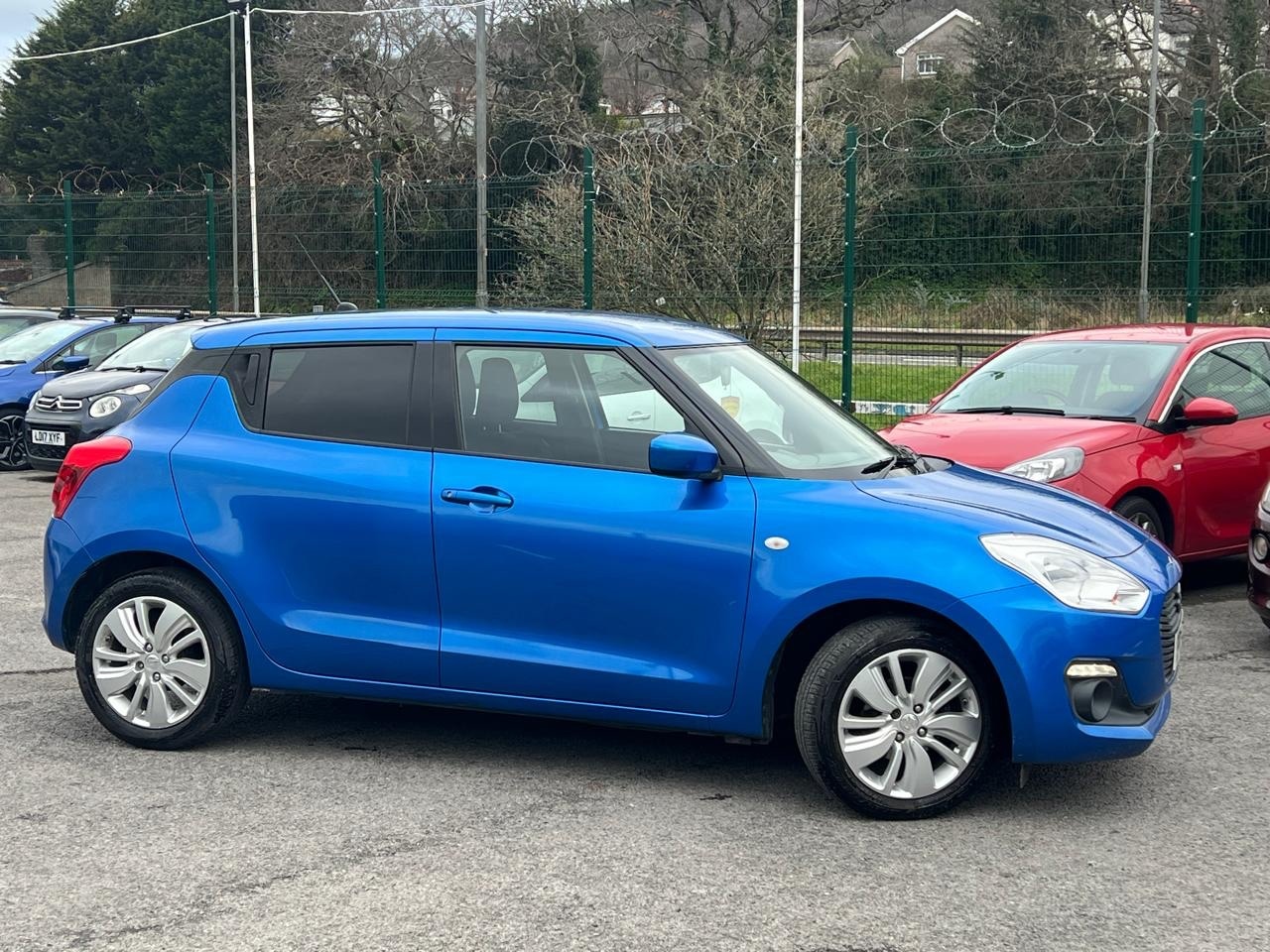 Used Suzuki Swift 2018 for sale - 77406550: Photo 3