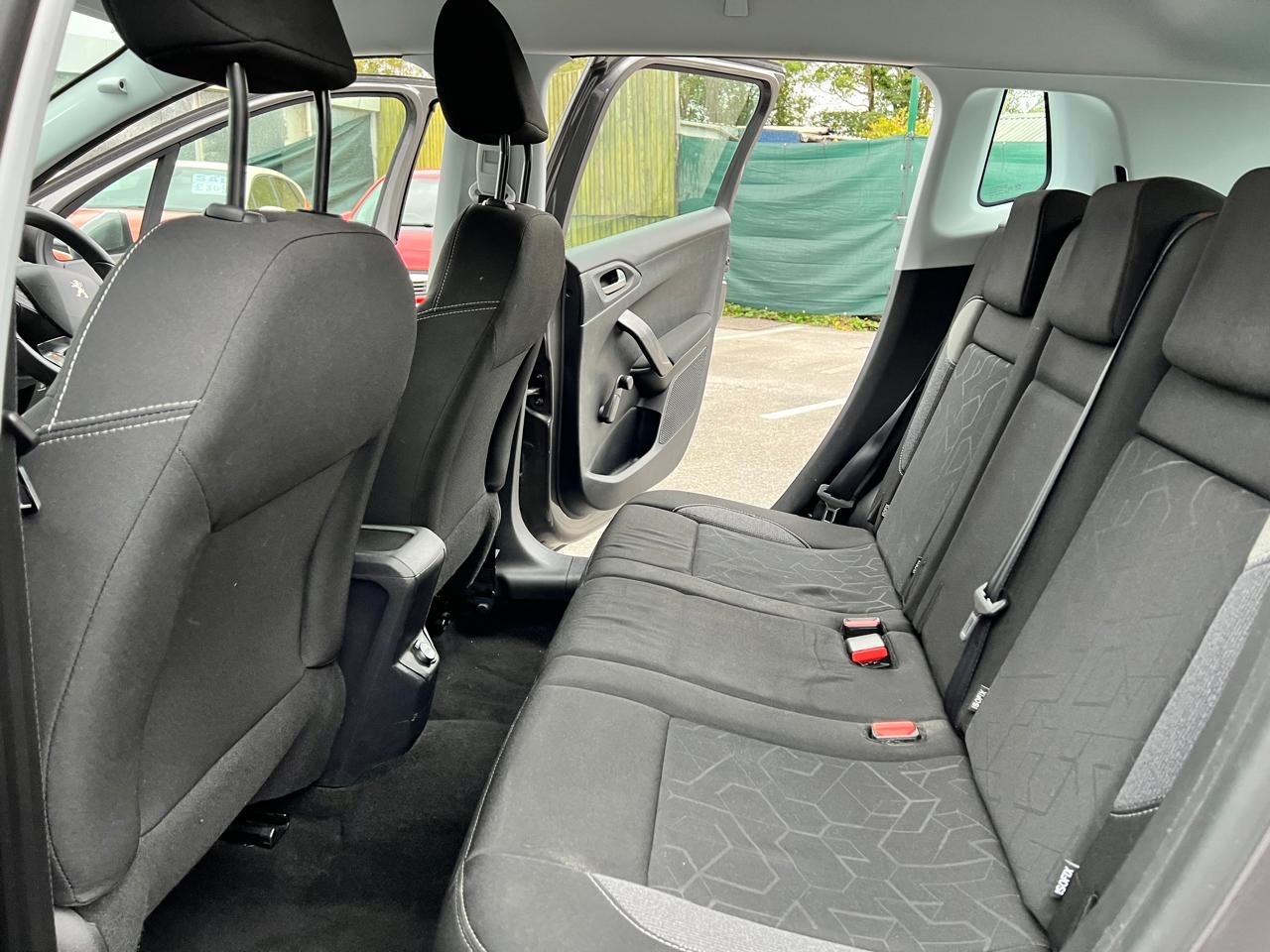 Used Peugeot 2008 2016 for sale - 78081965: Photo 18