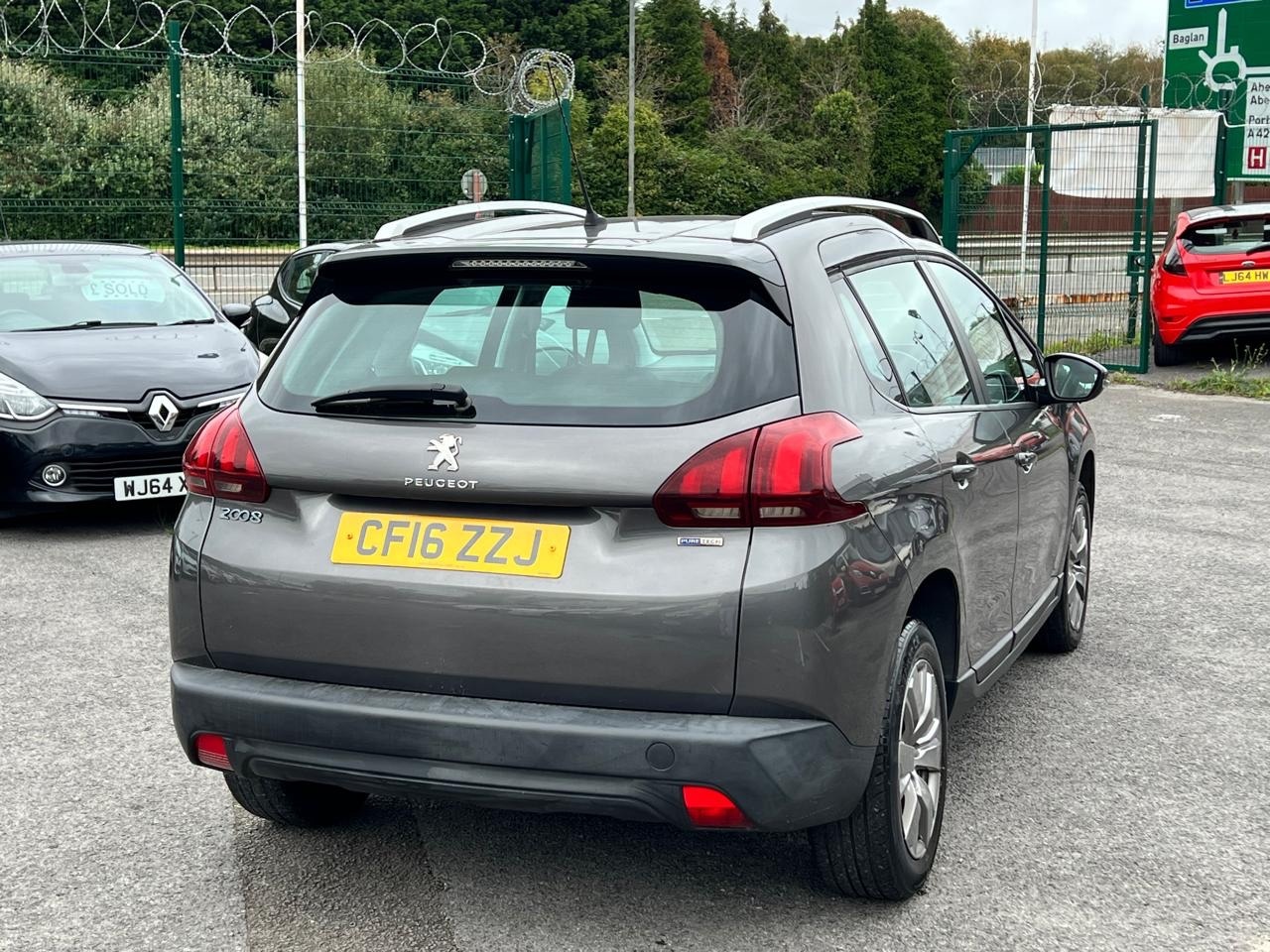 Used Peugeot 2008 2016 for sale - 78081965: Photo 4