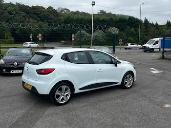 Used Renault Clio 2015 for sale - 75963425: Photo