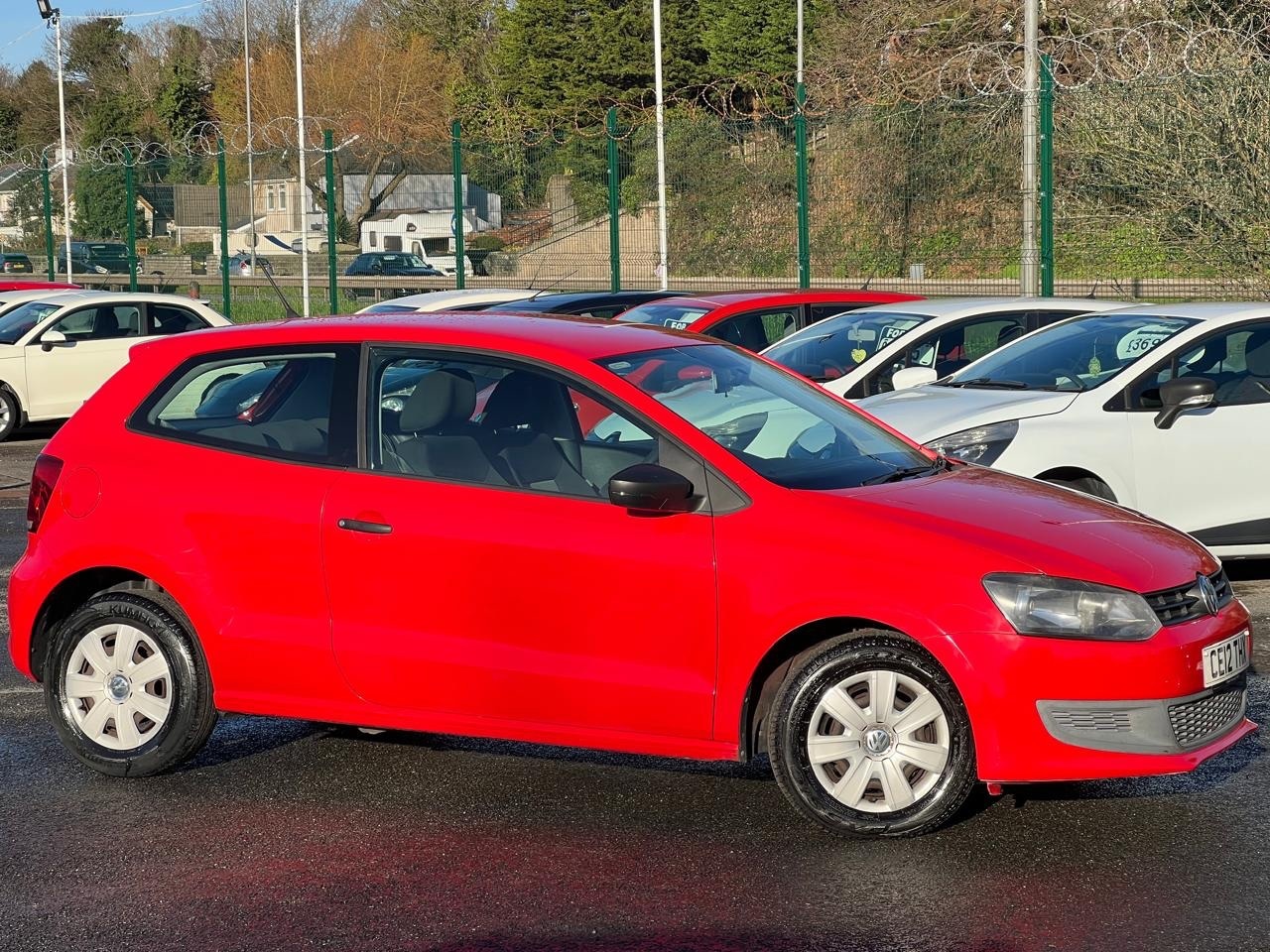 Used Volkswagen Polo 2012 for sale - 77802032: Photo 2