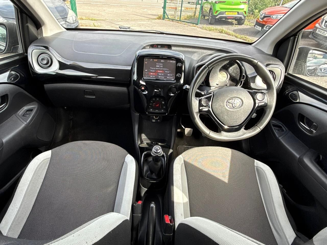 Used Toyota AYGO 2015 for sale - 78123526: Photo 19