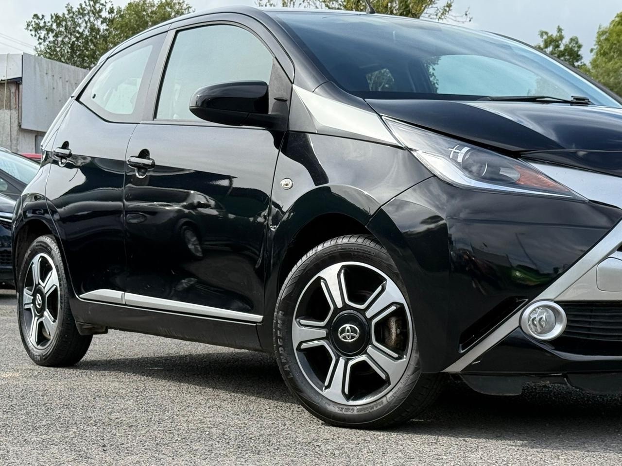 Used Toyota AYGO 2015 for sale - 78123526: Photo 2