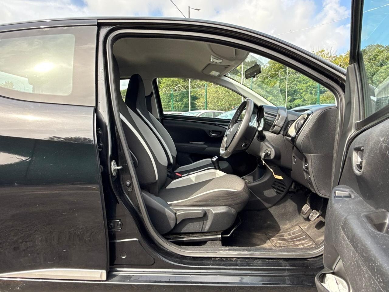 Used Toyota AYGO 2015 for sale - 78123526: Photo 8