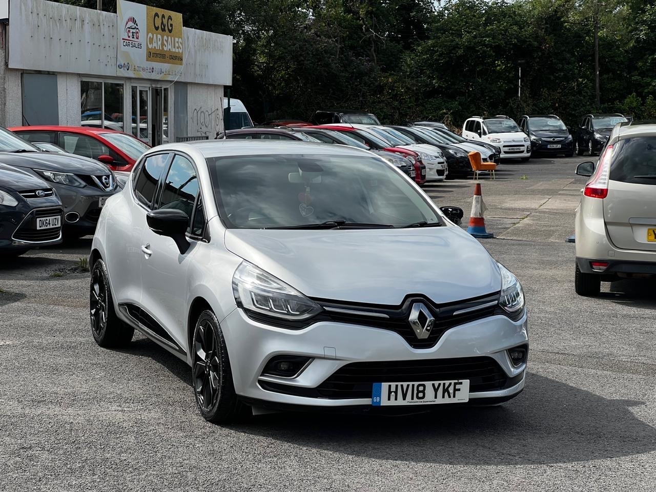 Used Renault Clio 2018 for sale - 76364368: Photo 1