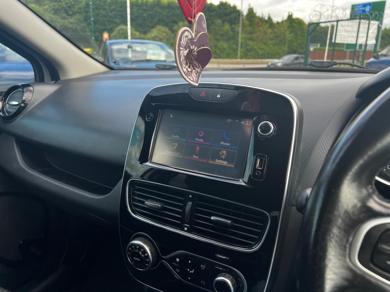 Used Renault Clio 2018 for sale - 76364368: Photo 13