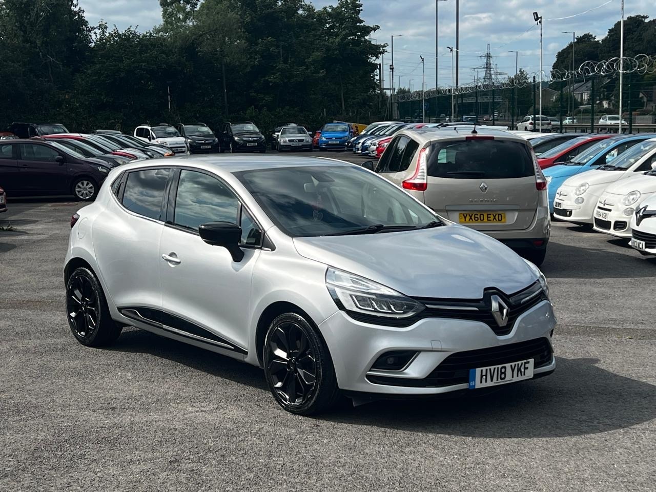 Used Renault Clio 2018 for sale - 76364368: Photo 8