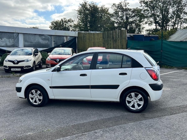 Used Kia Rio 2009 for sale - 76317470: Photo 11