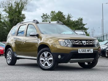 Used Dacia Duster 2016 for sale - 79852702: Photo