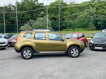 Used Dacia Duster 2016 for sale - 79852702: Photo