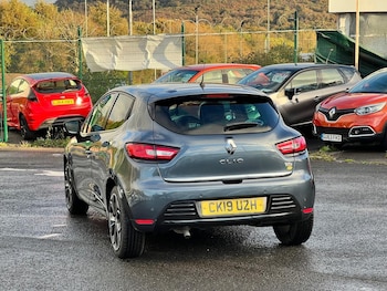 Used Renault Clio 2019 for sale - 76403181: Photo