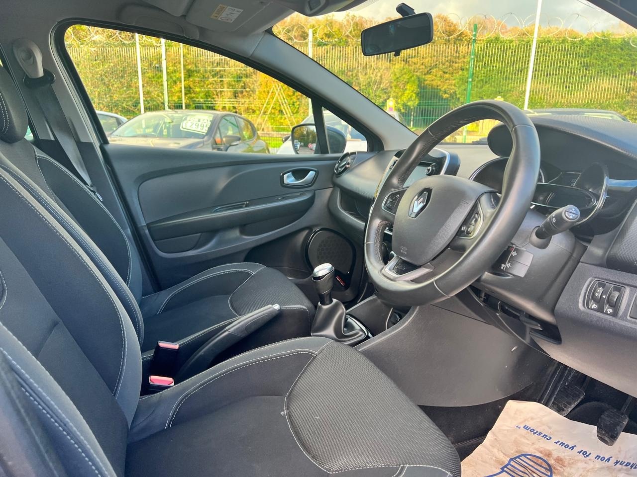 Used Renault Clio 2019 for sale - 76403181: Photo 8