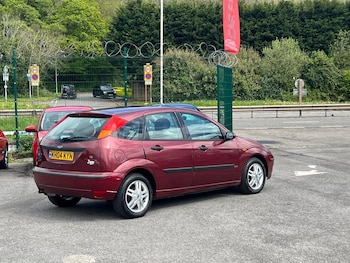Used Ford Focus 2004 for sale - 79392094: Photo