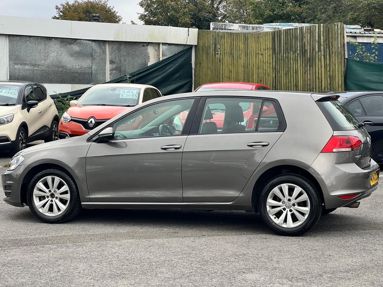 Used Volkswagen Golf 2014 for sale - 77845224: Photo 7