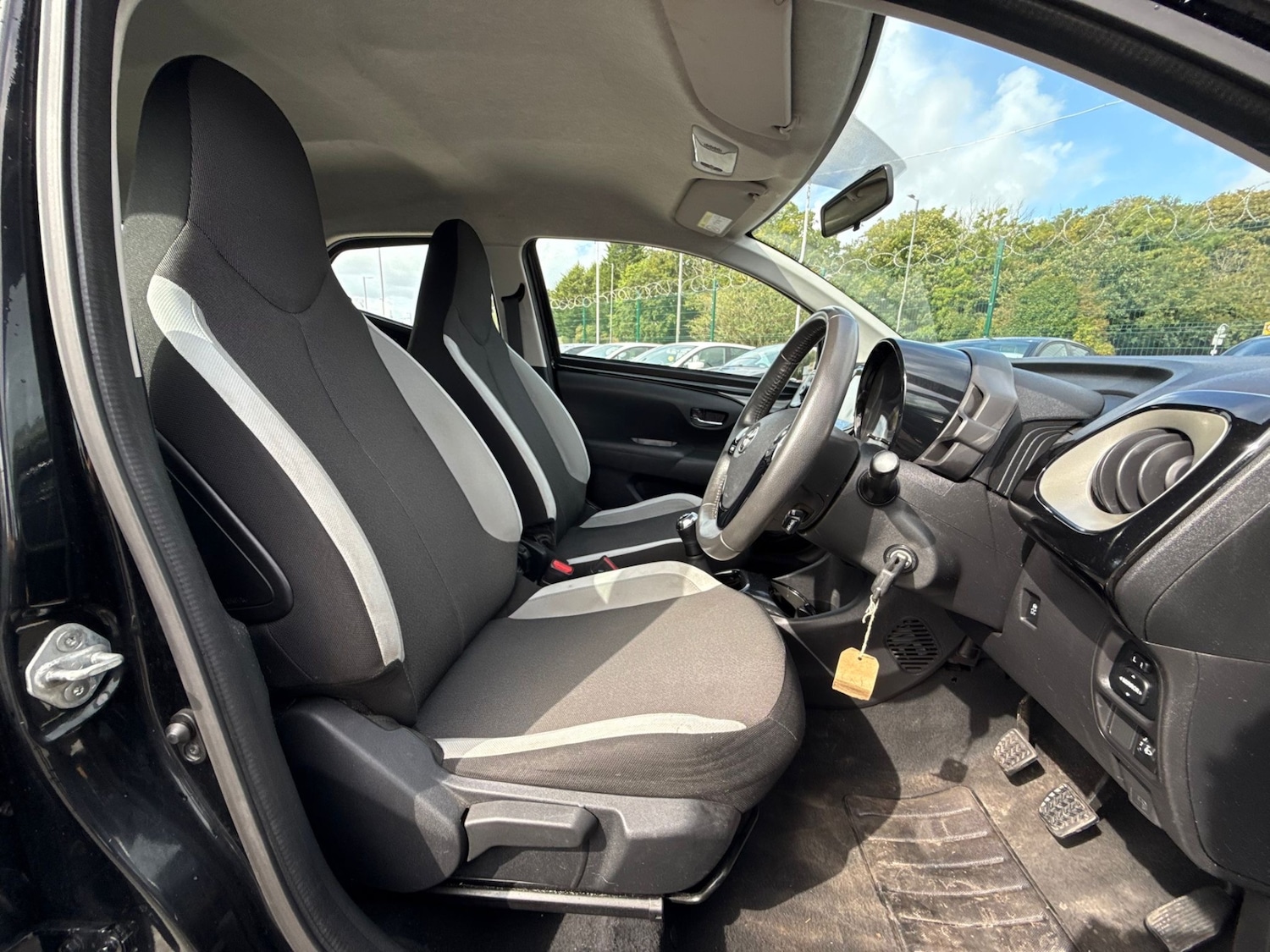 Used Toyota AYGO 2015 for sale - 77207569: Photo 13