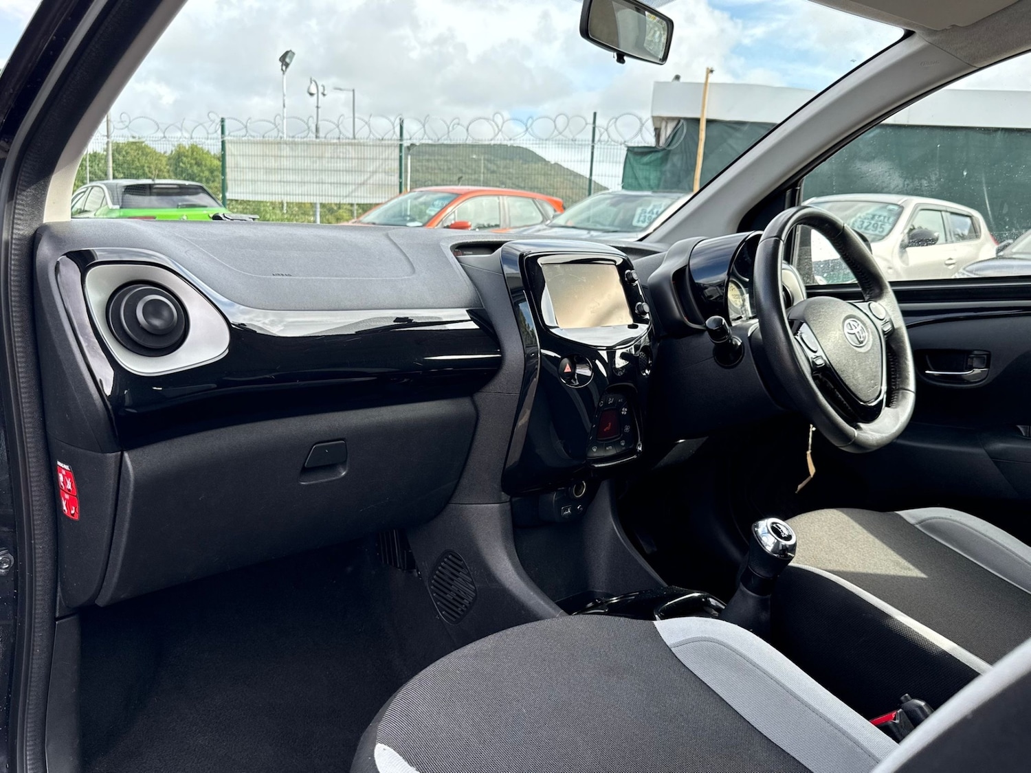 Used Toyota AYGO 2015 for sale - 77207569: Photo 19