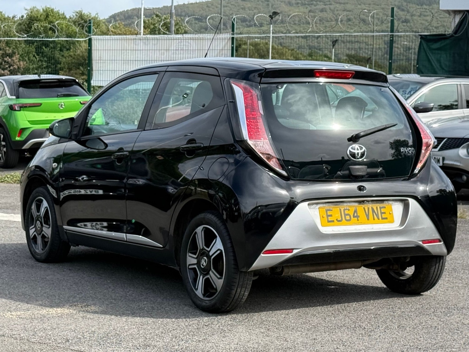 Used Toyota AYGO 2015 for sale - 77207569: Photo 26