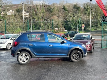Used Dacia Sandero Stepway 2018 for sale - 77476851: Photo