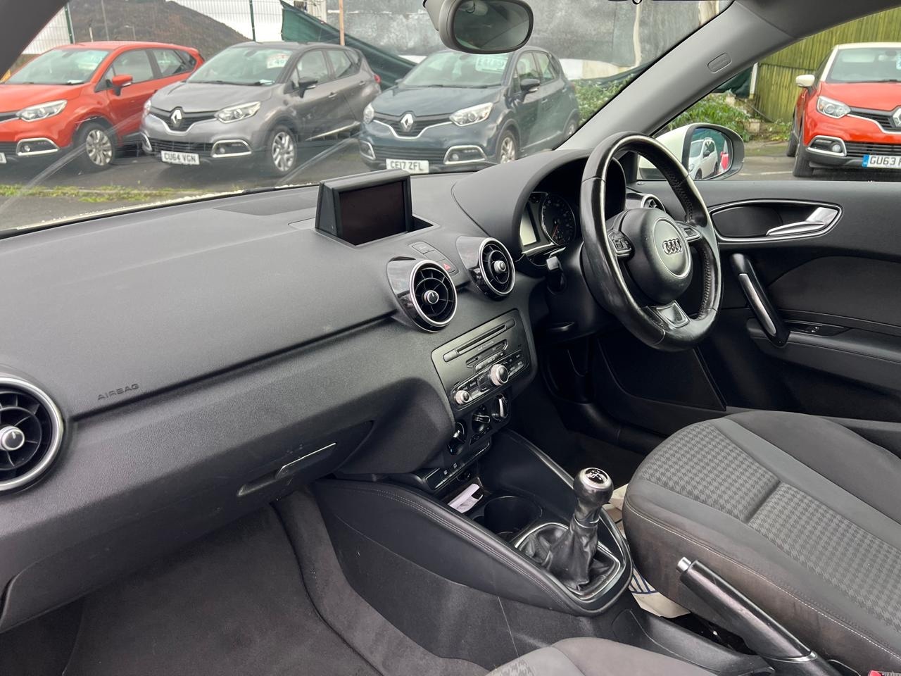 Used Audi A1 2011 for sale - 76807336: Photo 17