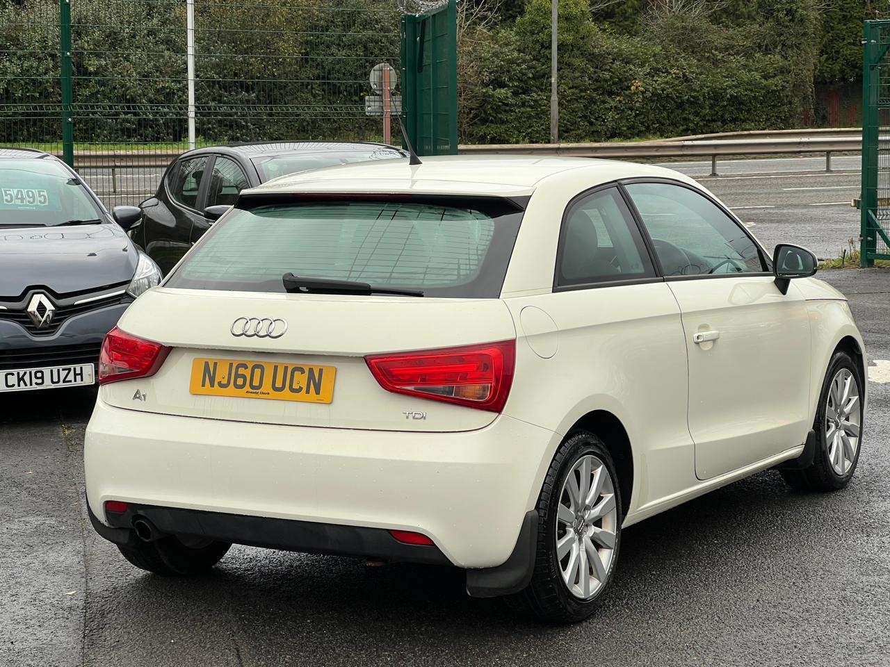 Used Audi A1 2011 for sale - 76807336: Photo 6