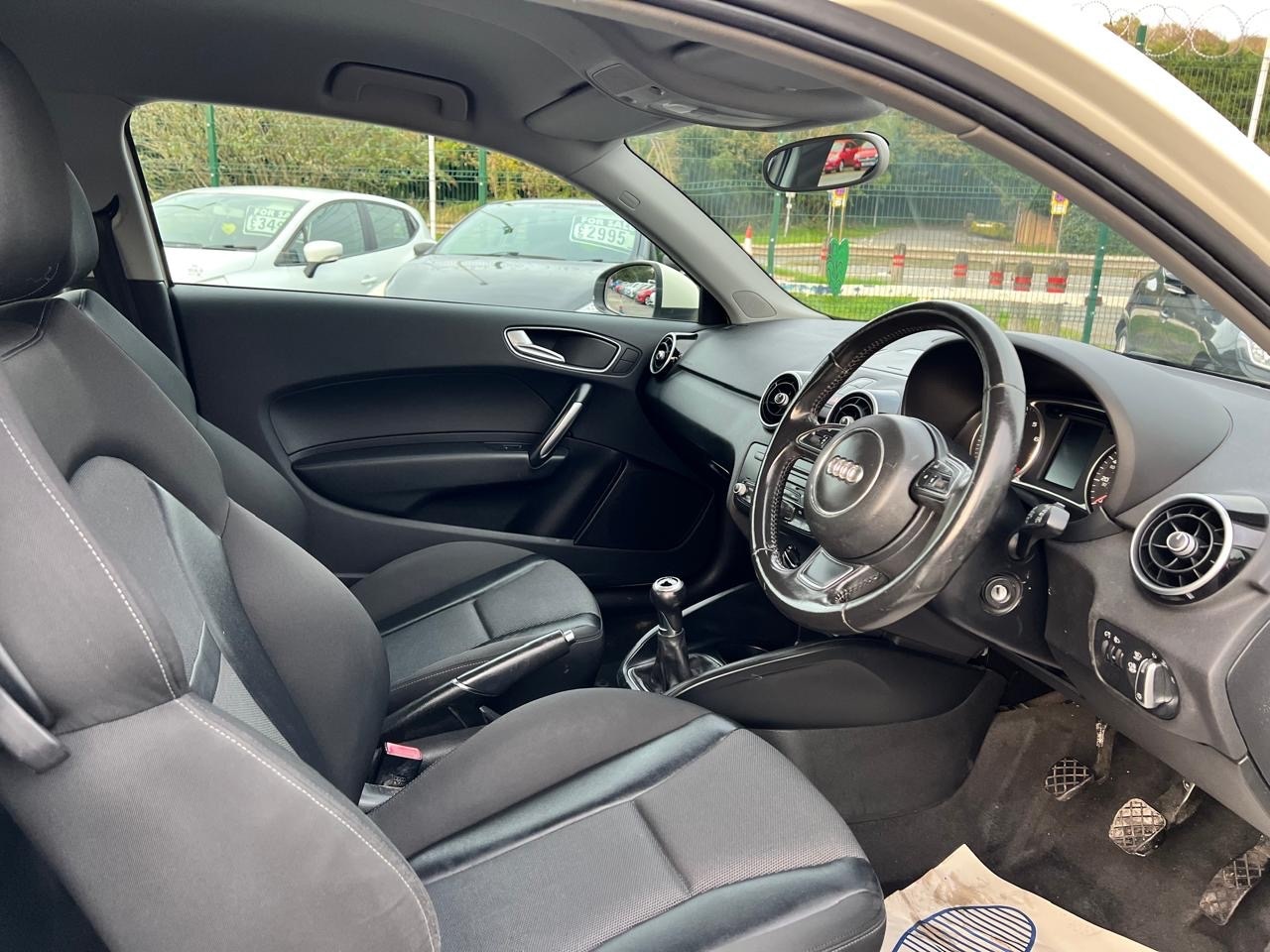 Used Volkswagen Polo 2014 for sale - 77062240: Photo 11