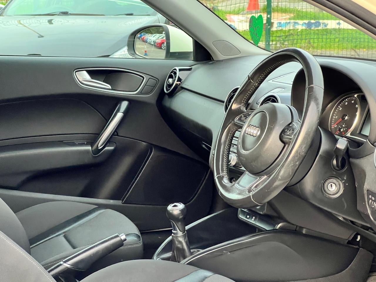 Used Volkswagen Polo 2014 for sale - 77062240: Photo 12