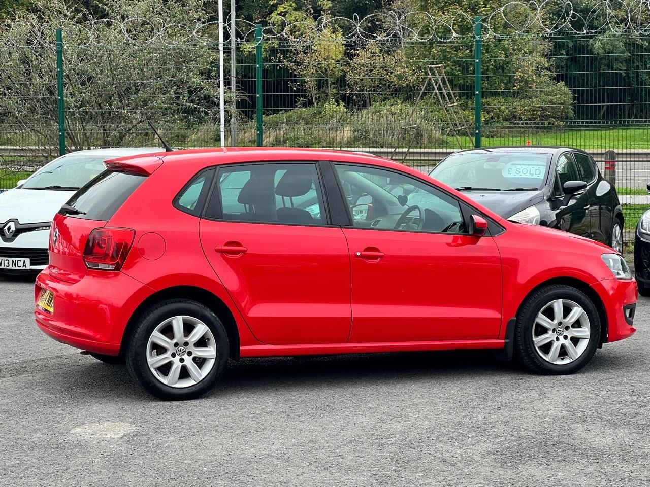 Used Volkswagen Polo 2014 for sale - 77062240: Photo 3