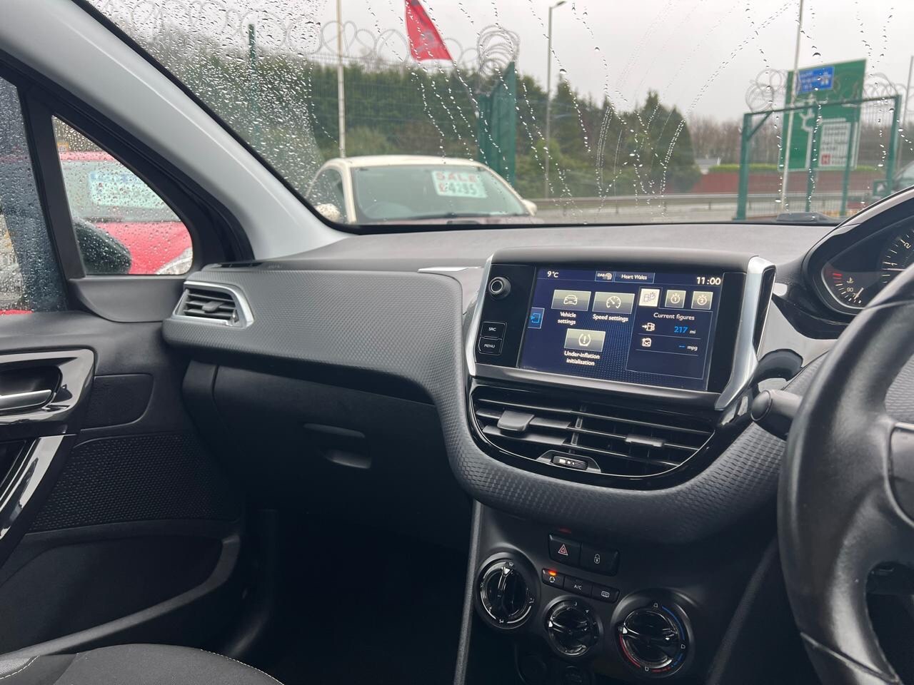 Used Peugeot 208 2016 for sale - 77570453: Photo 19