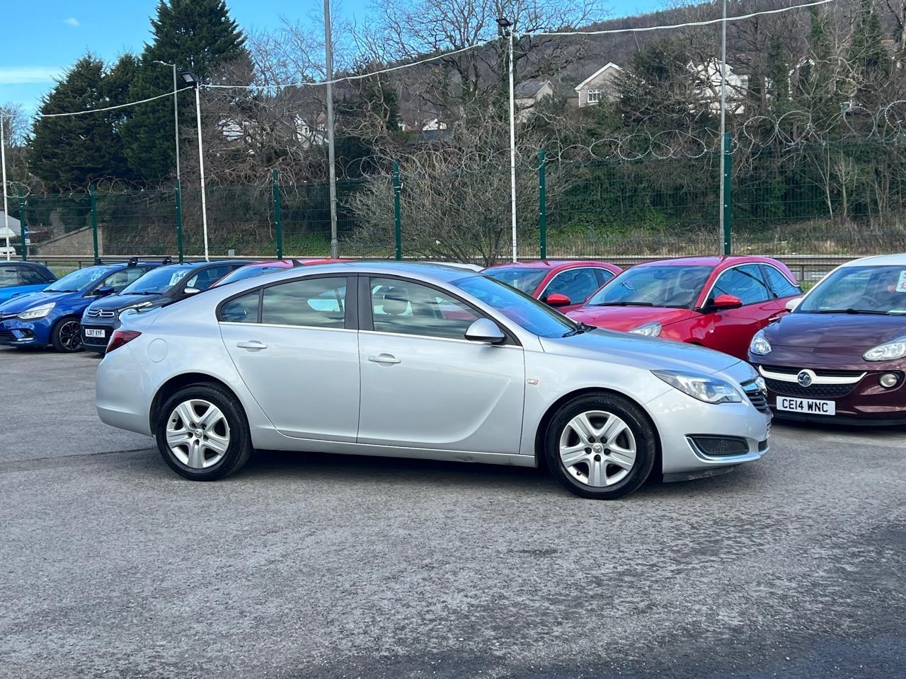Used Vauxhall Insignia 2017 for sale - 78081721: Photo 3