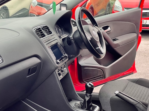 Used Volkswagen Polo 2014 for sale - 76252451: Photo 13