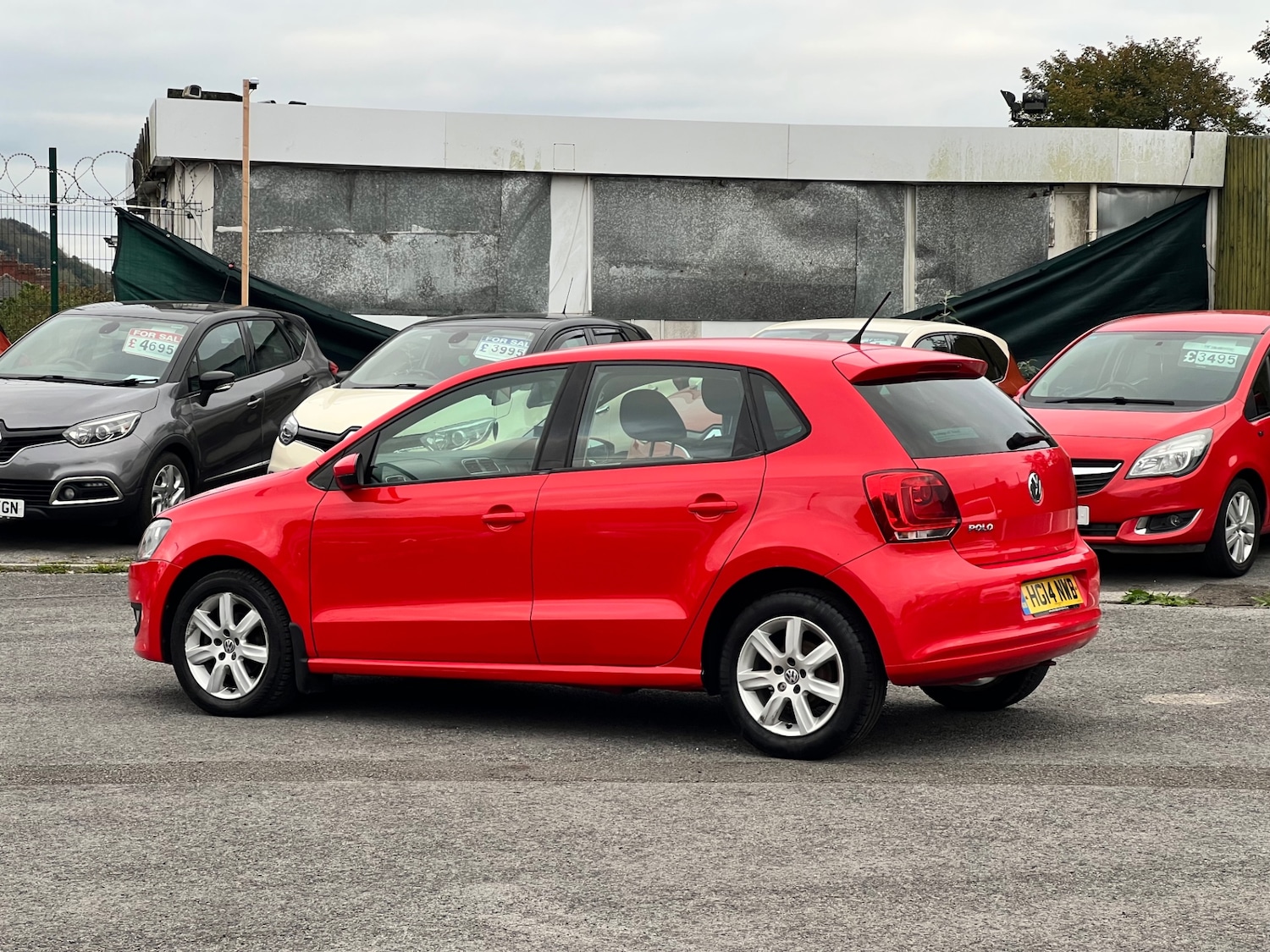 Used Volkswagen Polo 2014 for sale - 76252451: Photo 7