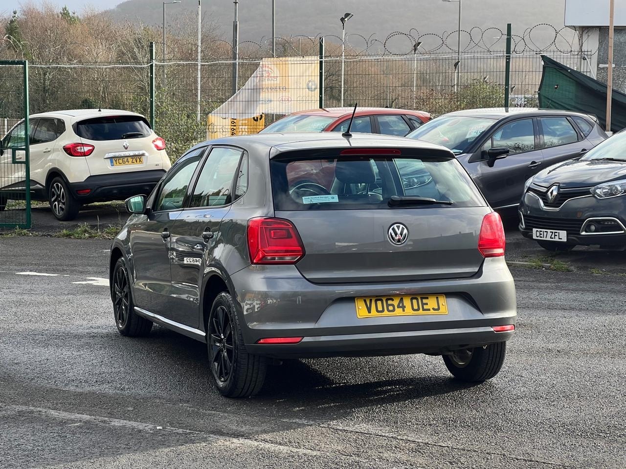 Used Volkswagen Polo 2014 for sale - 76931478: Photo 7