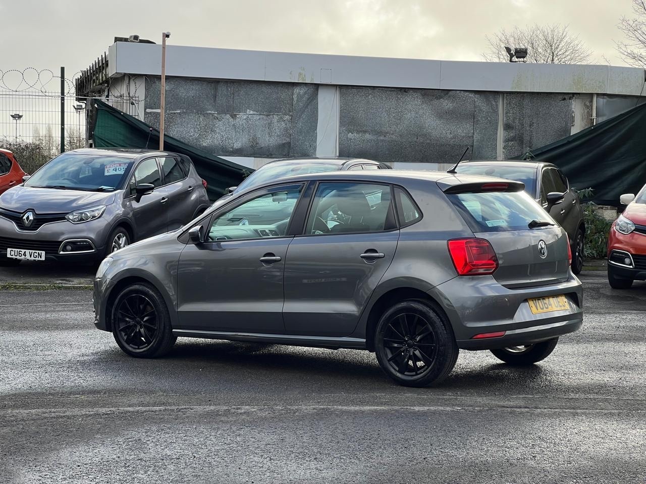 Used Volkswagen Polo 2014 for sale - 76931478: Photo 8