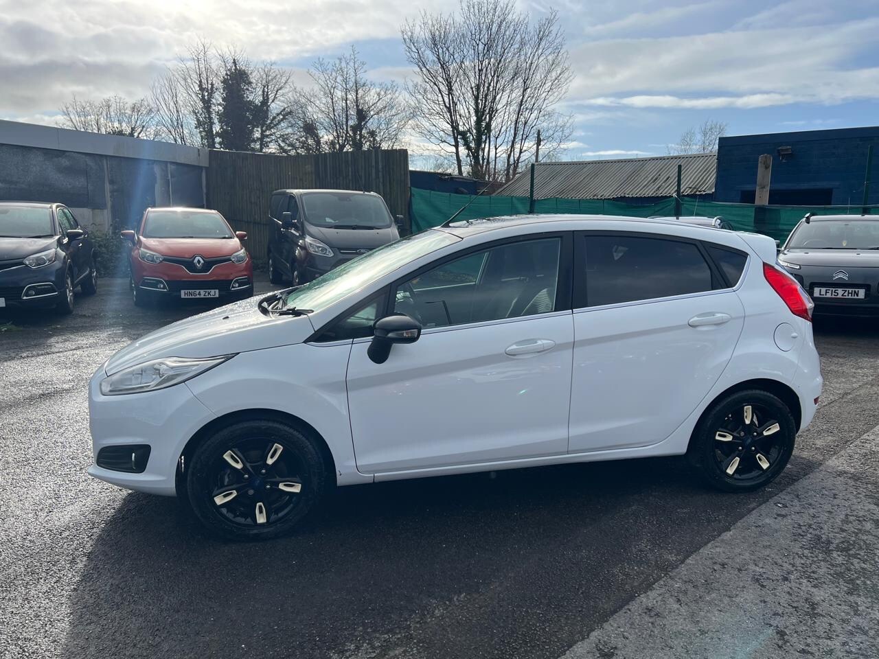 Used Ford Fiesta 2015 for sale - 77363887: Photo 11