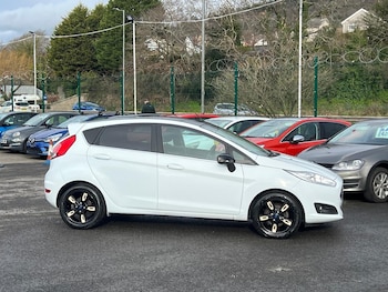 Used Ford Fiesta 2015 for sale - 77363887: Photo