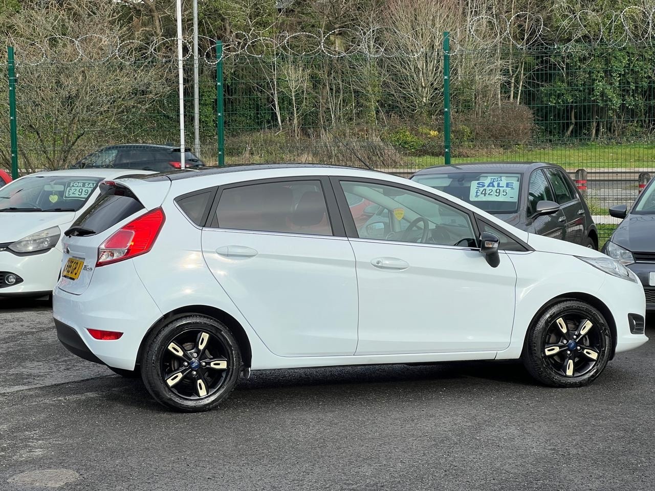 Used Ford Fiesta 2015 for sale - 77363887: Photo 5