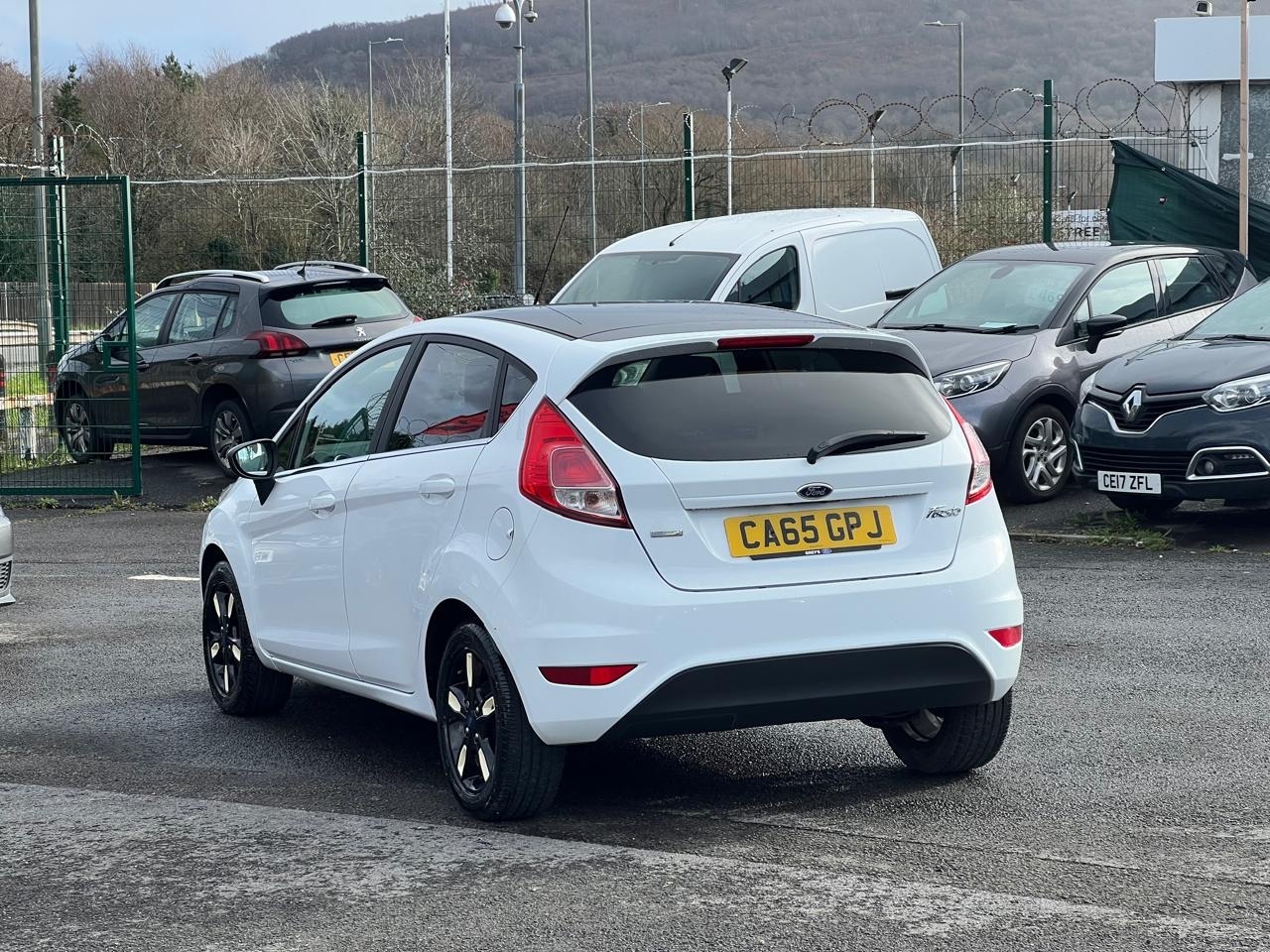 Used Ford Fiesta 2015 for sale - 77363887: Photo 8