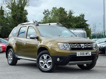 Used Dacia Duster 2016 for sale - 79057410: Photo